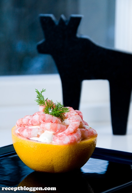 grapefrukt-med-rakor-dill-och-yoghurtmajonas-5456