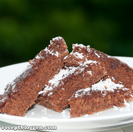 chokladrutor-med-kokosflingor-i-langpanna-sk-karleksmums-6488