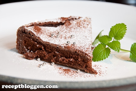 riktigt-fransk-kladdig-chokladtarta-6048