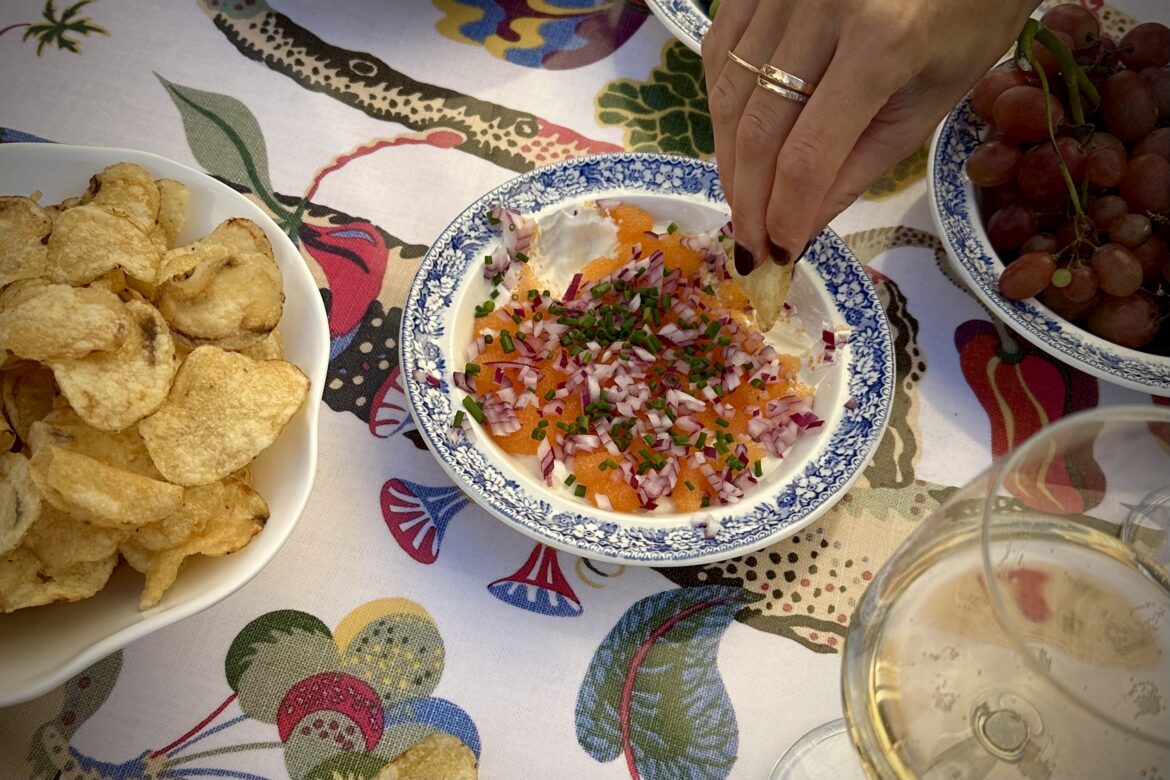 Löjrom med potatischips